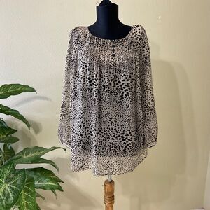 Chicos 3 Top Blouse Women's XL Gray Leopard Print Sheer Popover pin tuck front.